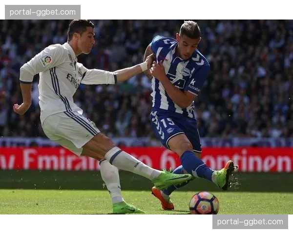 菲利克斯倒钩破门，打进个人本月第三粒联赛进球