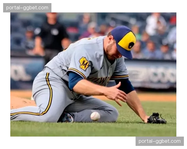 评论:MLB引入的“投球计时器”显著缩短比赛时长,但牺牲了战术博弈? 评论:MLB引入的“投球计时器”显著缩短比赛时长,但牺牲了战术博弈?