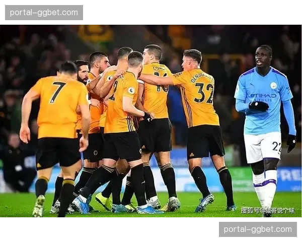 战术分析：狼队防守反击战术如何成功限制了曼联的边路进攻