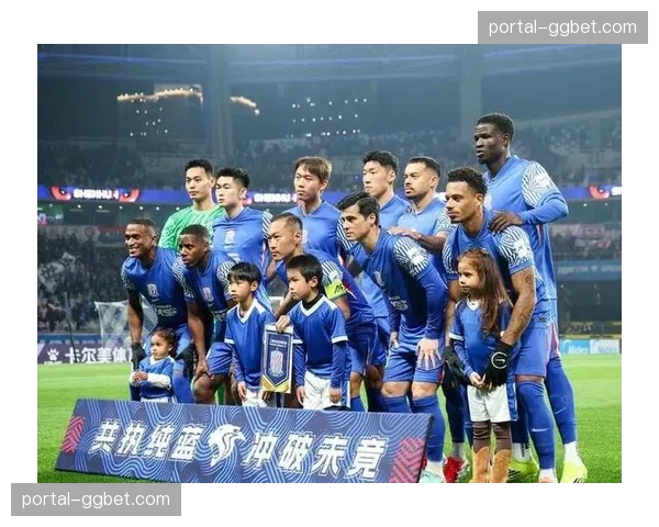 中超积分榜格局剧变：成都蓉城一骑绝尘，上海双雄深陷保级区